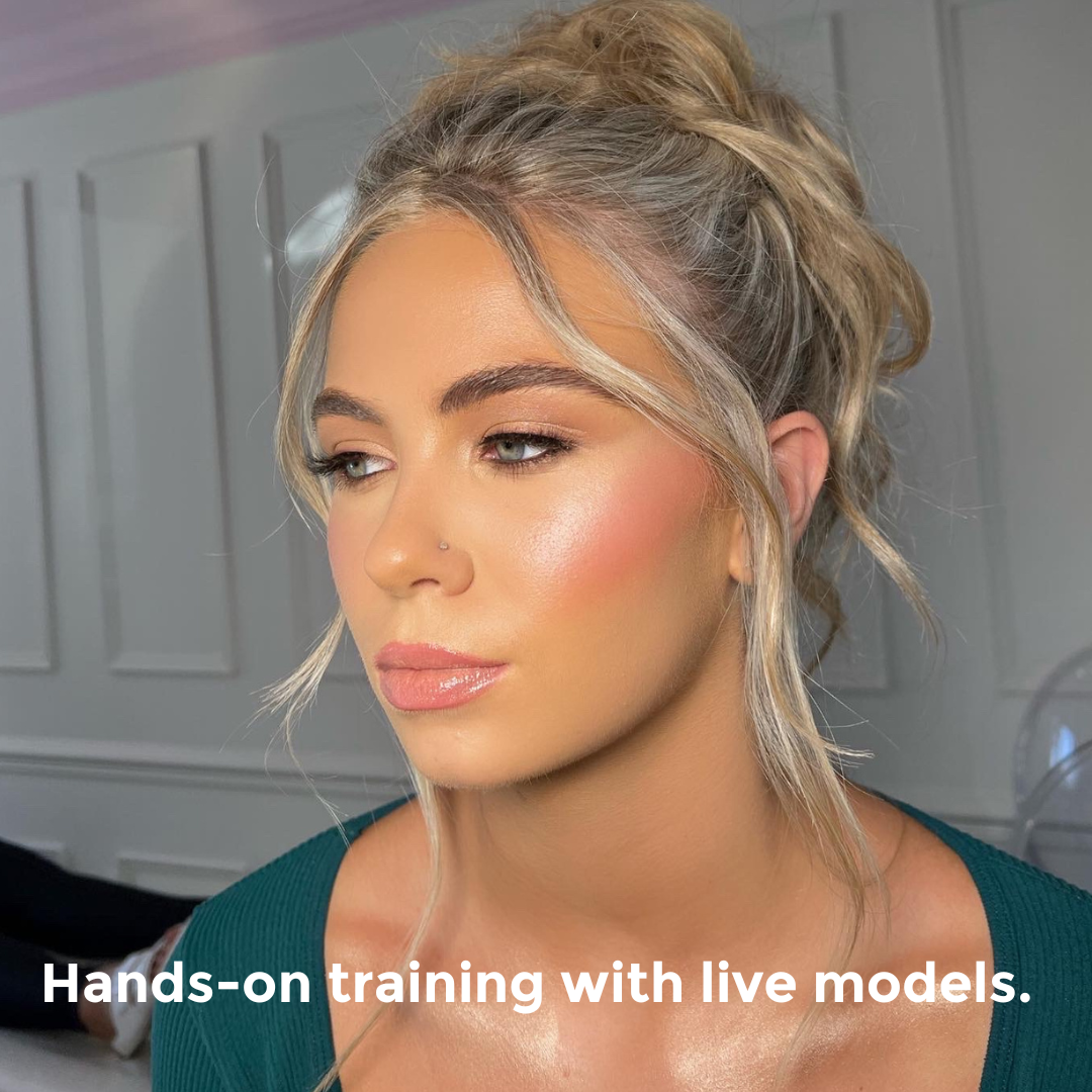 Accredited makeup group Course (20 hours + Qualification)